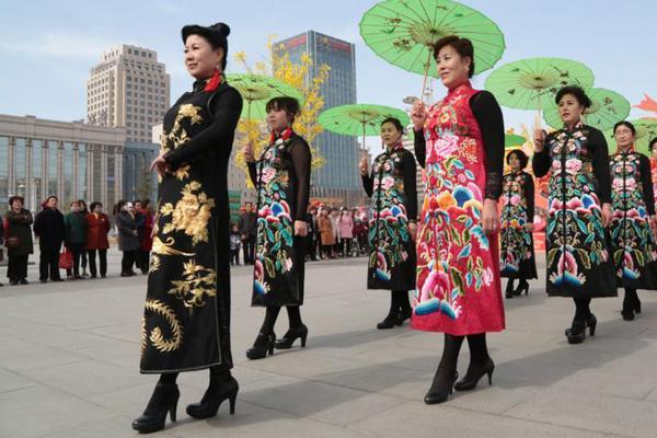 公主装扮房间小游戏下载